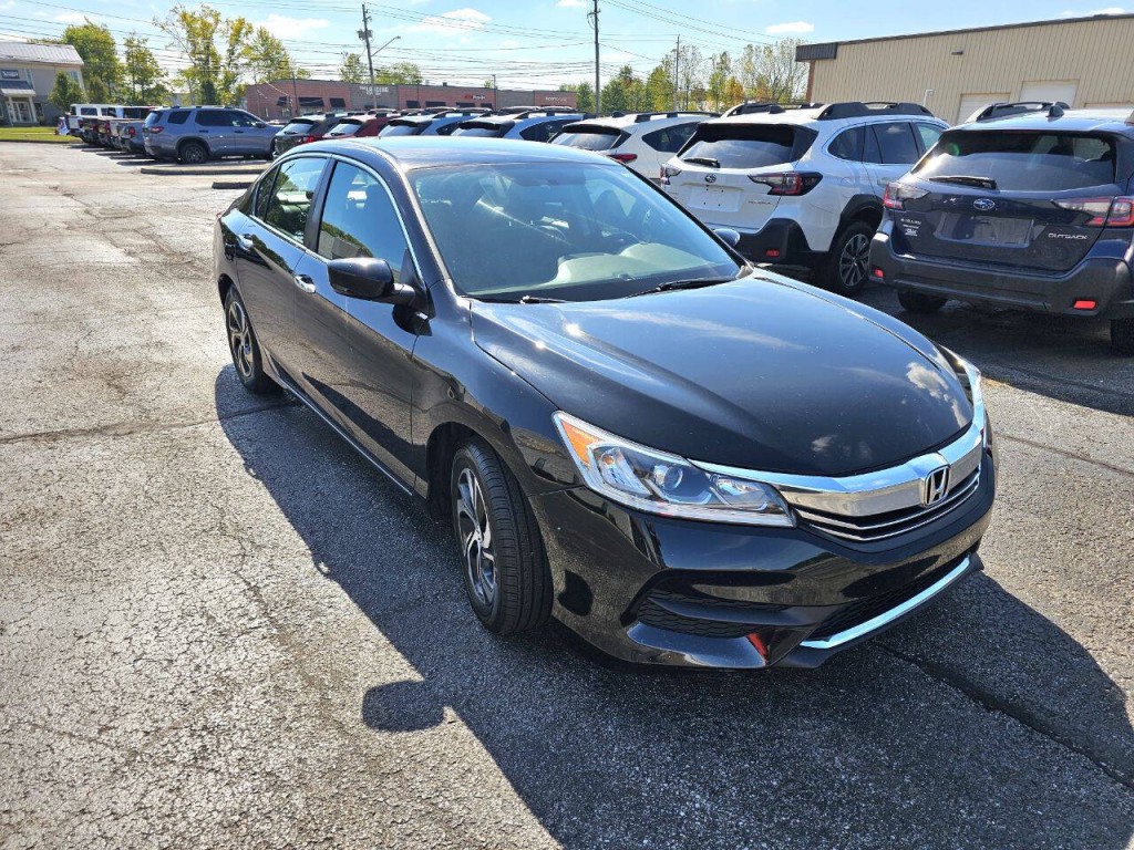 2017 Honda Accord Image 4