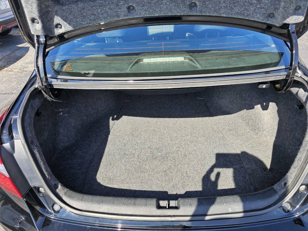 2017 Honda Accord Image 11