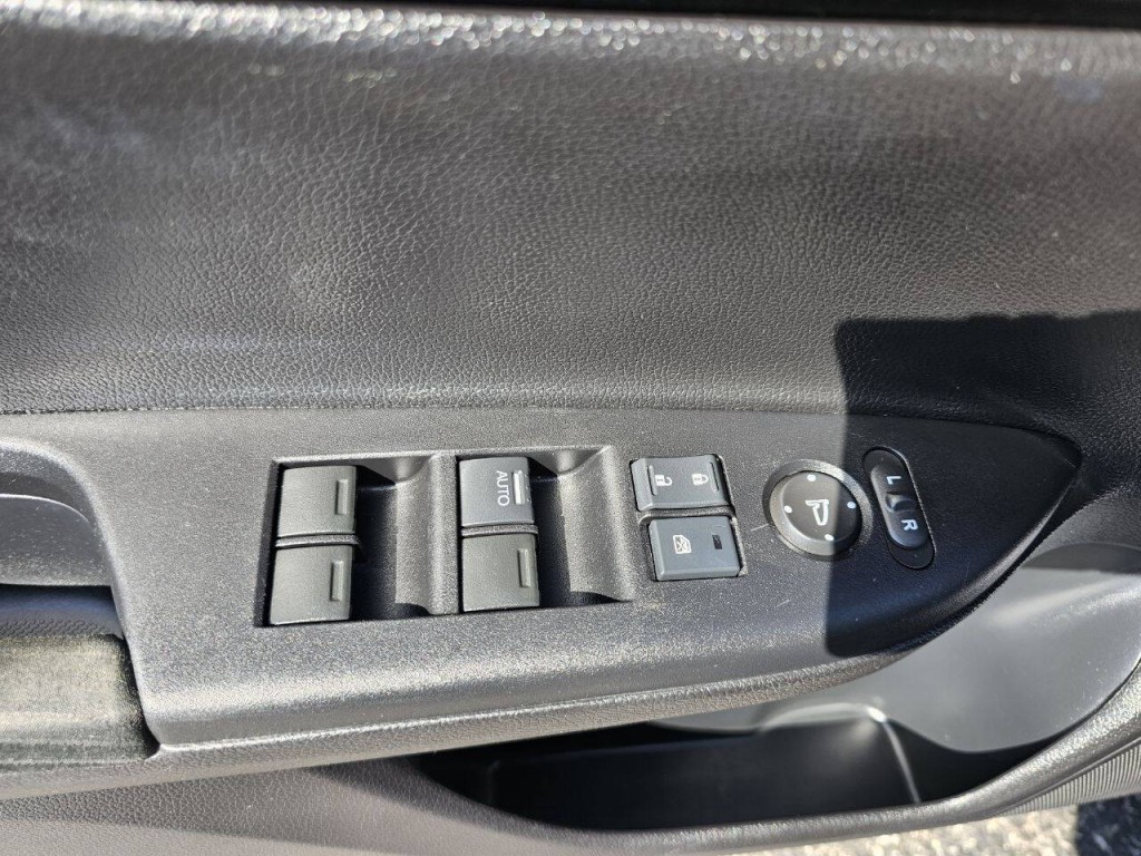 2017 Honda Accord Image 13