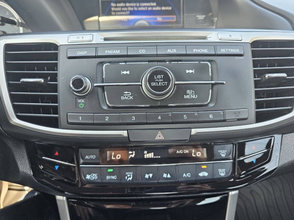 2017 Honda Accord Image 30