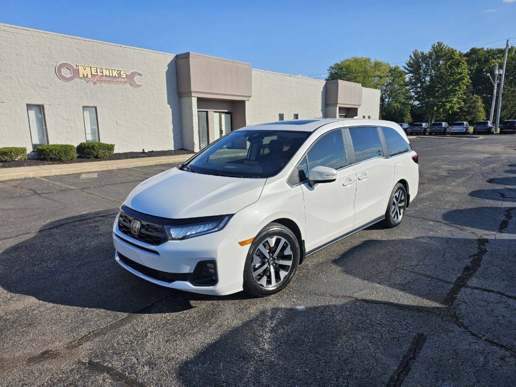 2025 Honda Odyssey Image 2