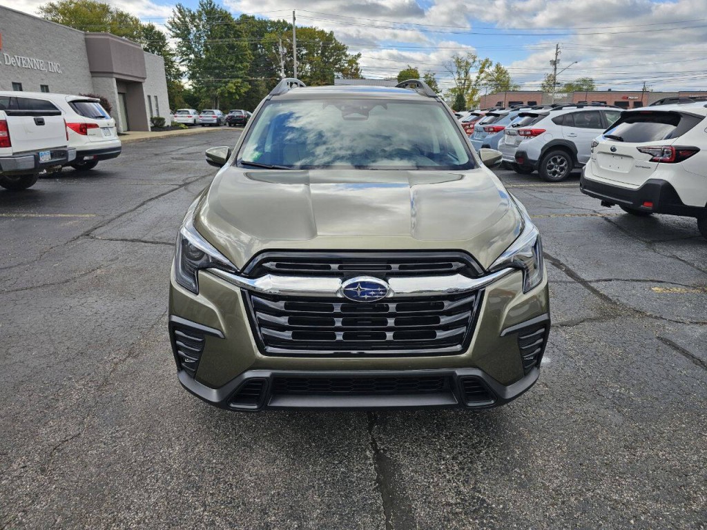 2023 Subaru Ascent Image 3