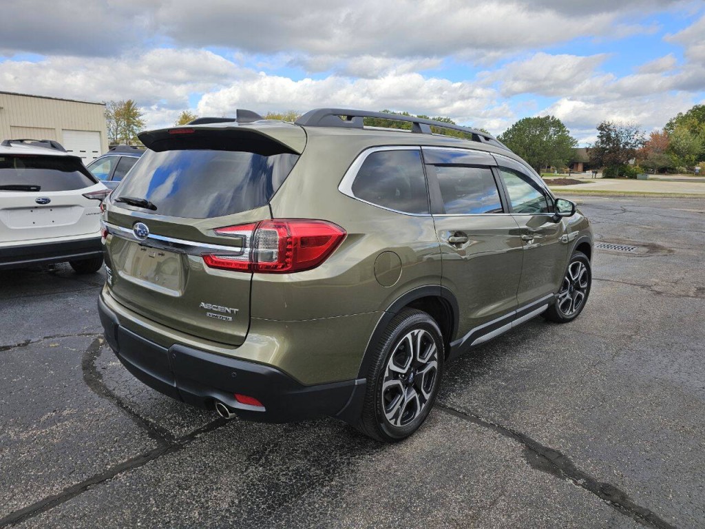 2023 Subaru Ascent Image 6