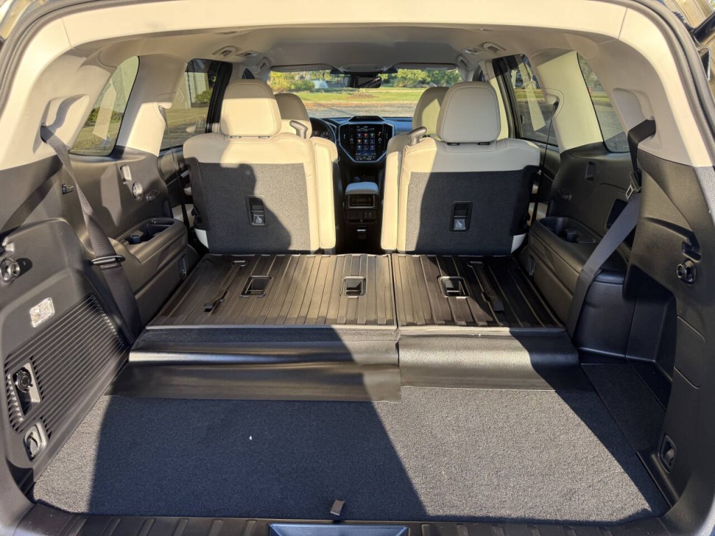 2023 Subaru Ascent Image 23