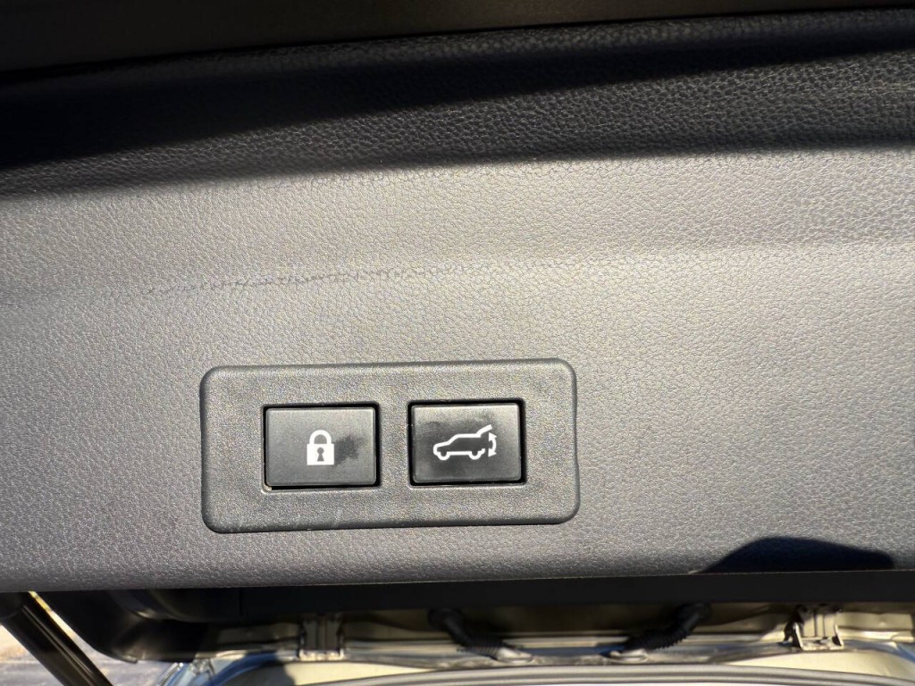2023 Subaru Ascent Image 24