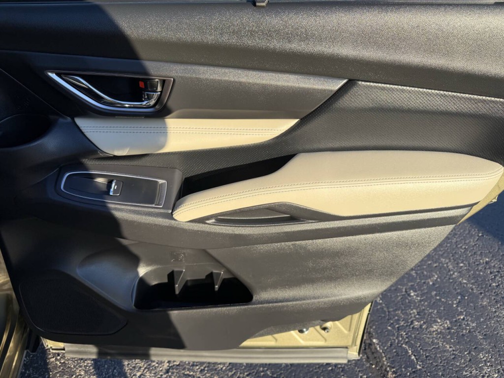 2023 Subaru Ascent Image 25
