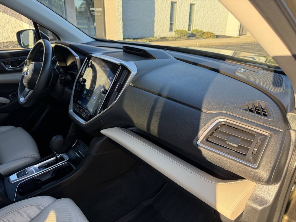 2023 Subaru Ascent Image 32
