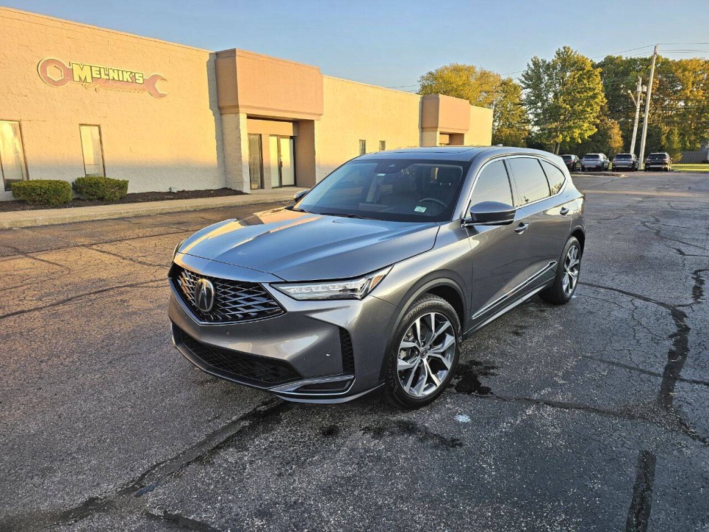 2023 Acura MDX Image 2