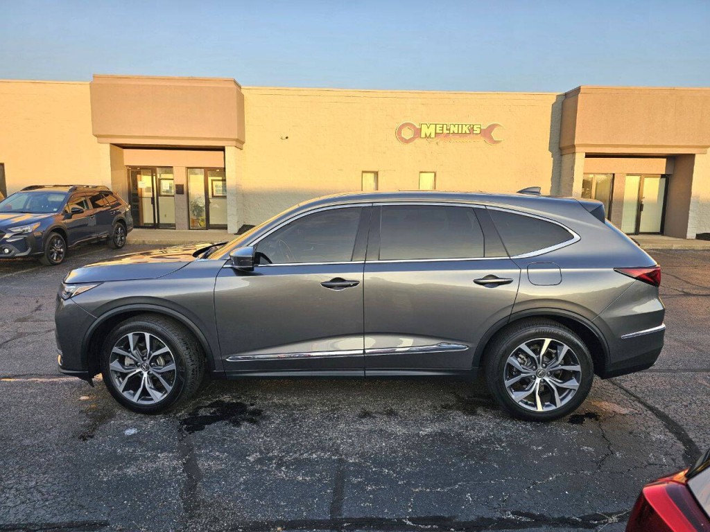 2023 Acura MDX Image 9