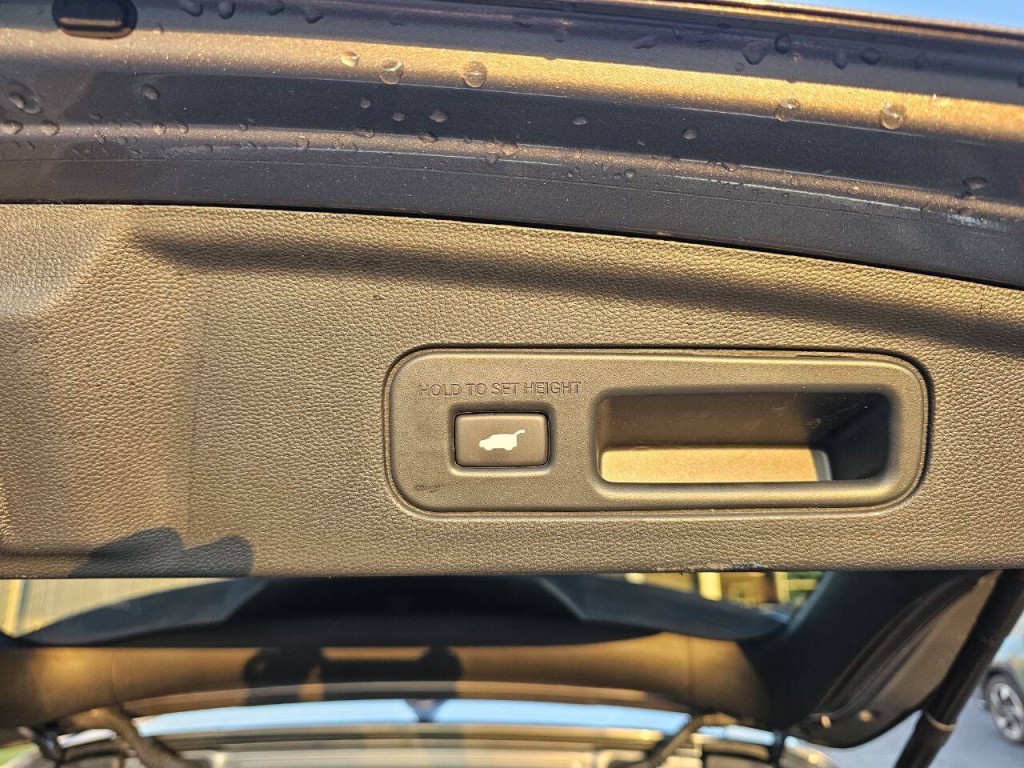 2023 Acura MDX Image 24