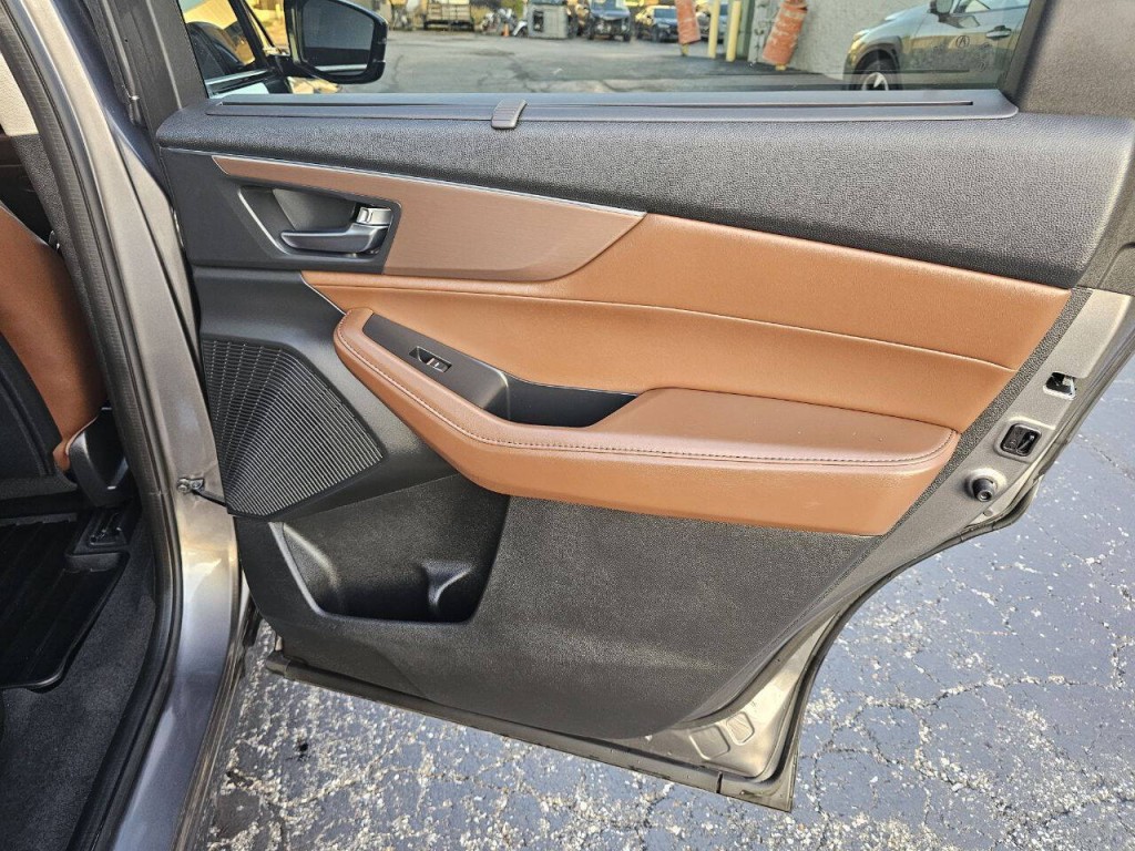 2023 Acura MDX Image 25