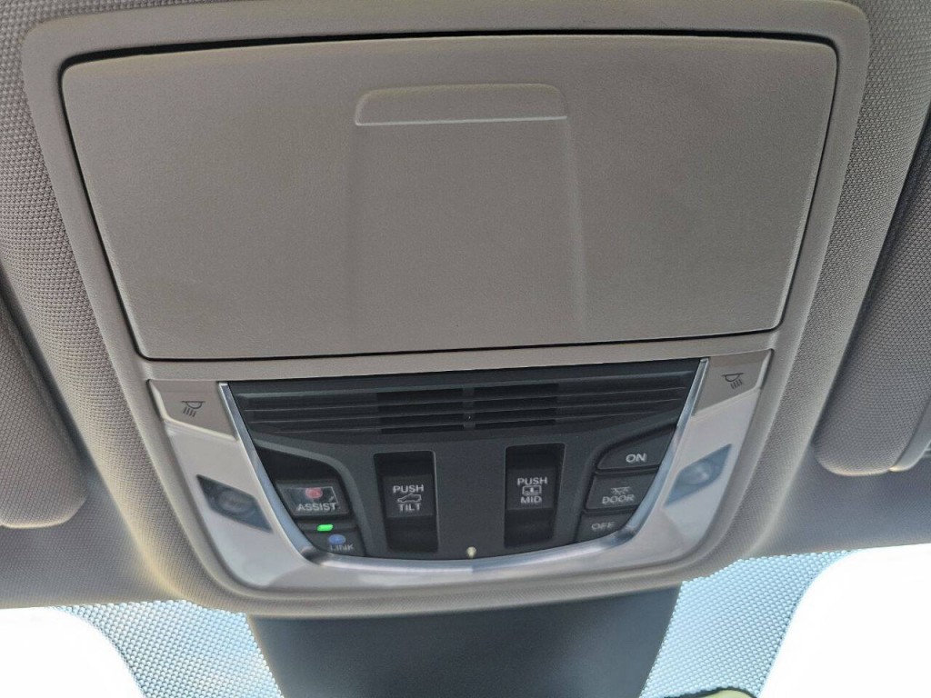 2023 Acura MDX Image 42