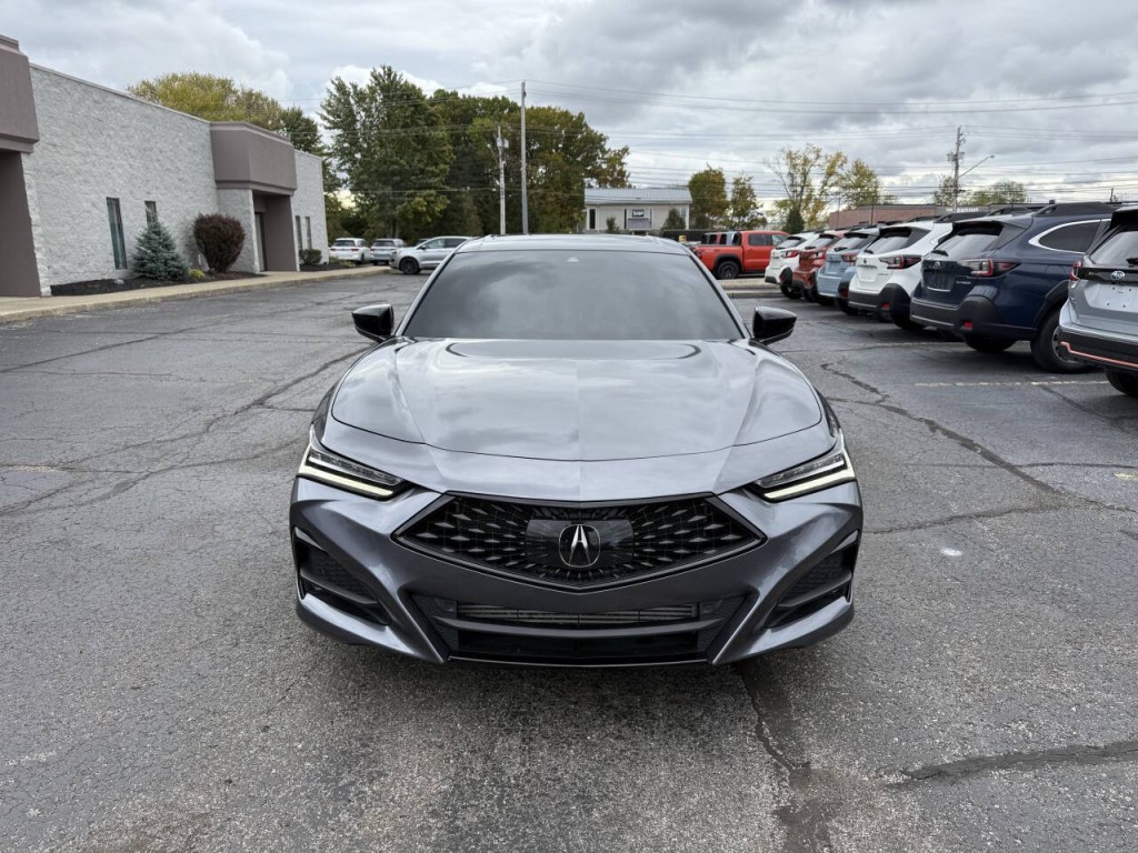 2023 Acura TL Image 3