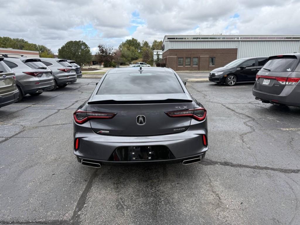 2023 Acura TL Image 7