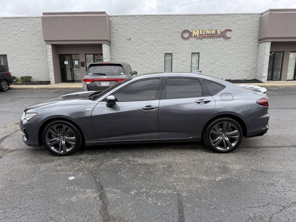 2023 Acura TL Image 9