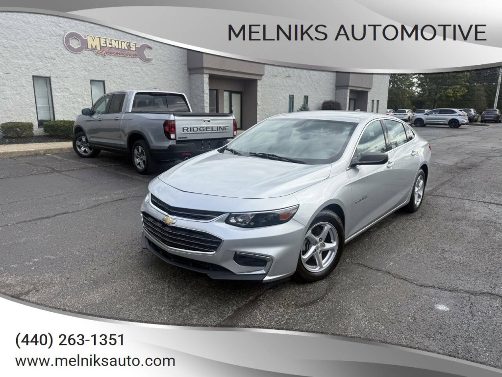 2017 Chevrolet Malibu Image 1