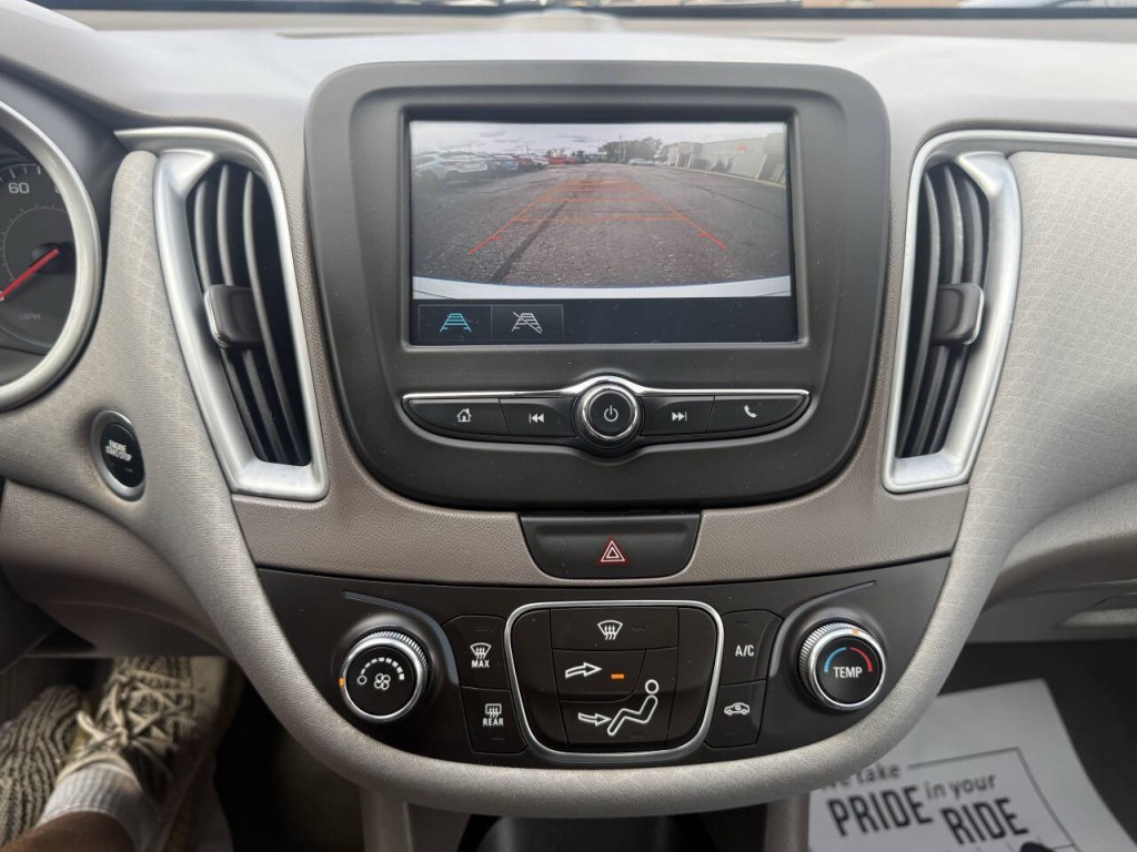 2017 Chevrolet Malibu Image 29