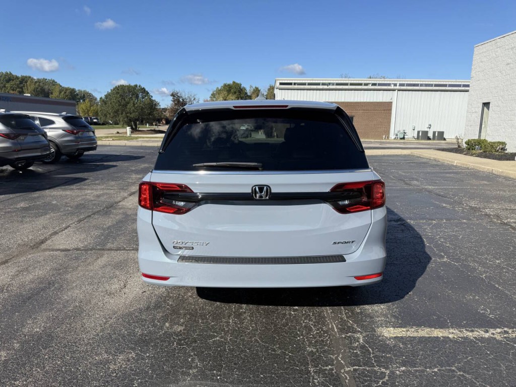 2024 Honda Odyssey Image 7