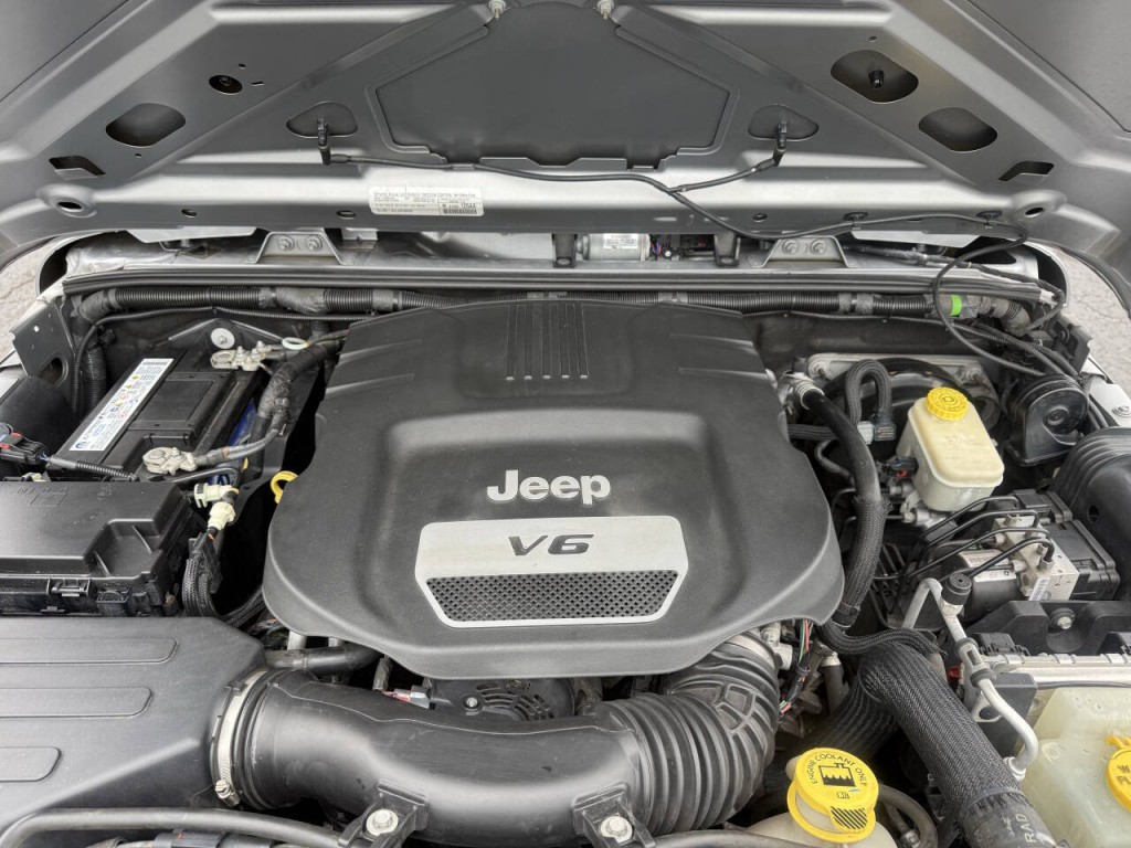 2015 Jeep Wrangler Unlimited Image 12