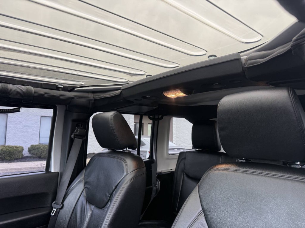 2015 Jeep Wrangler Unlimited Image 17