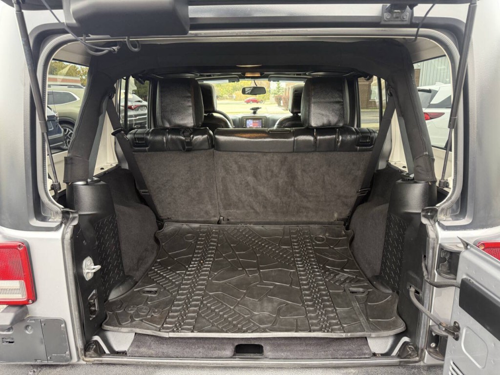 2015 Jeep Wrangler Unlimited Image 20