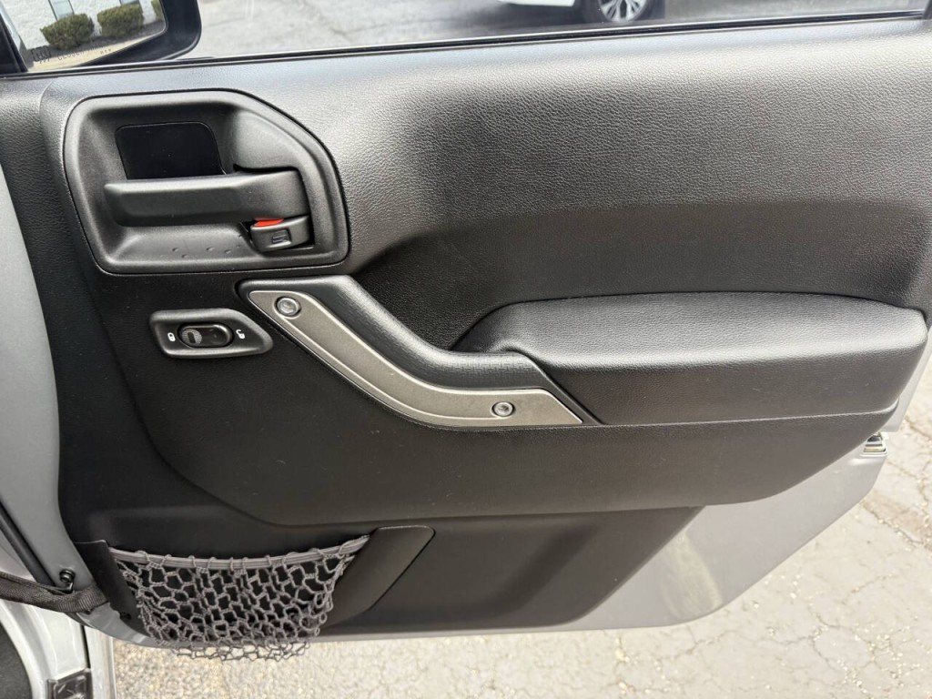 2015 Jeep Wrangler Unlimited Image 24