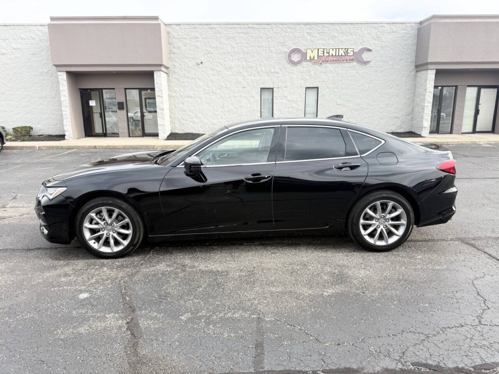 2023 Acura TL Image 9