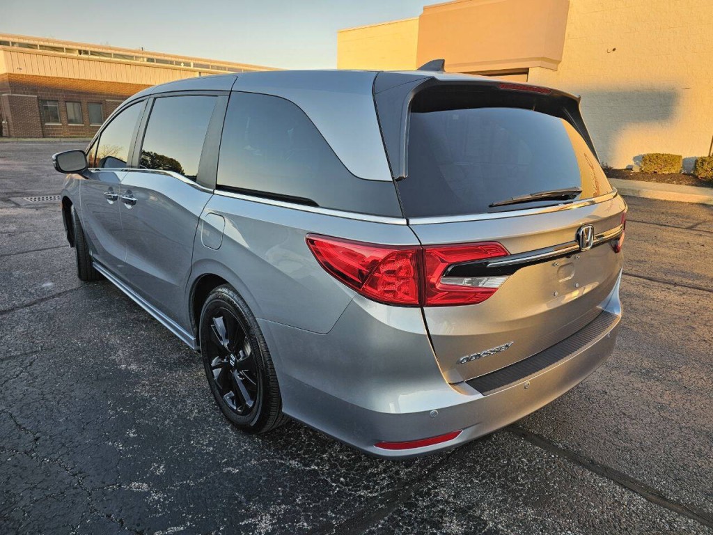 2024 Honda Odyssey Image 8
