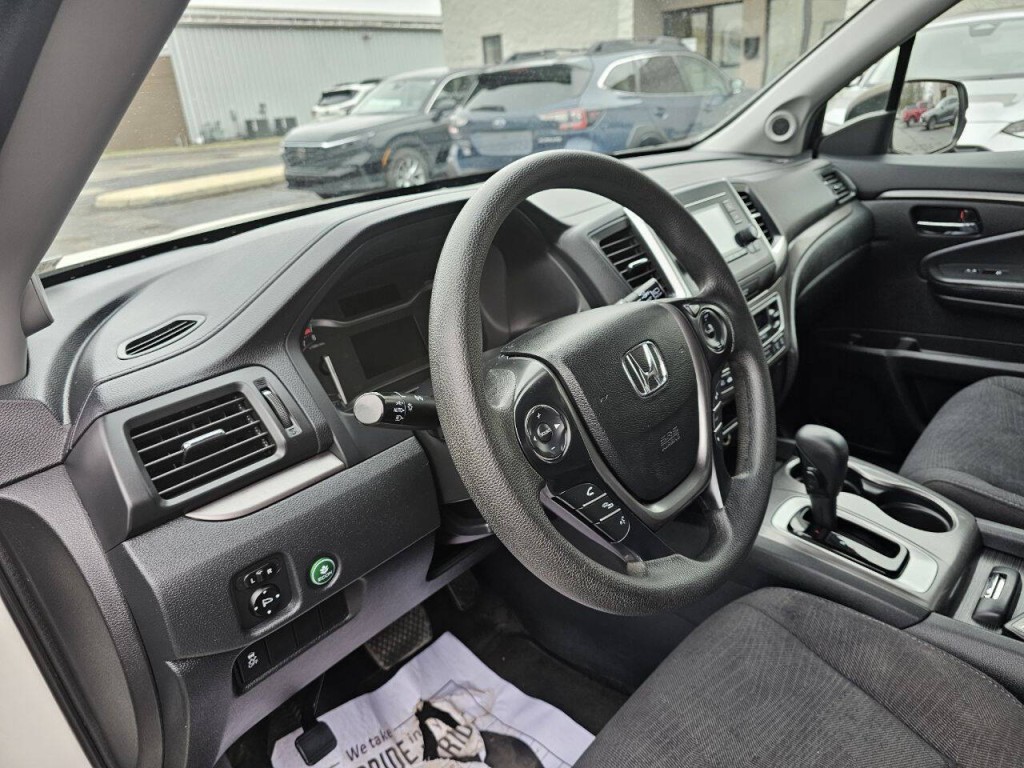 2017 Honda Pilot Image 12