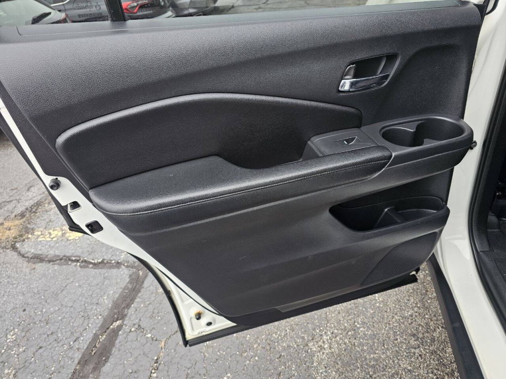 2017 Honda Pilot Image 14