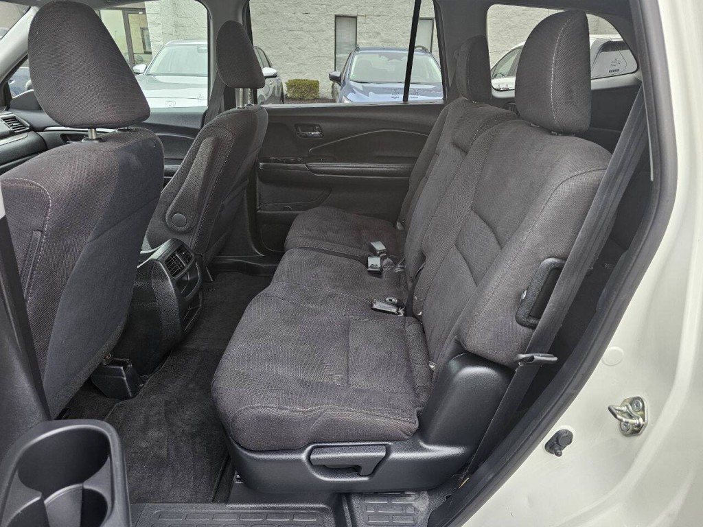 2017 Honda Pilot Image 15