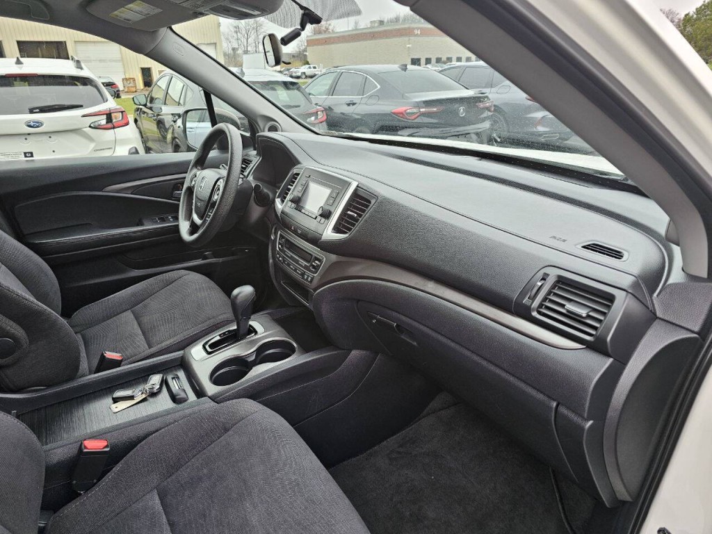 2017 Honda Pilot Image 23