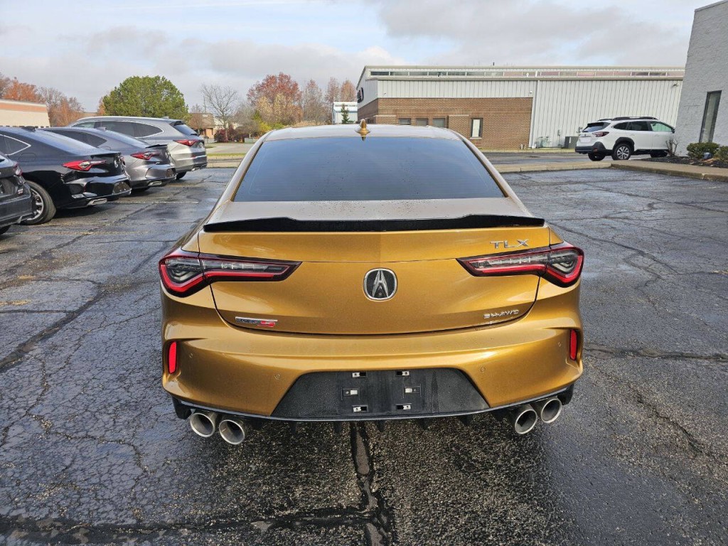 2022 Acura TL Image 7