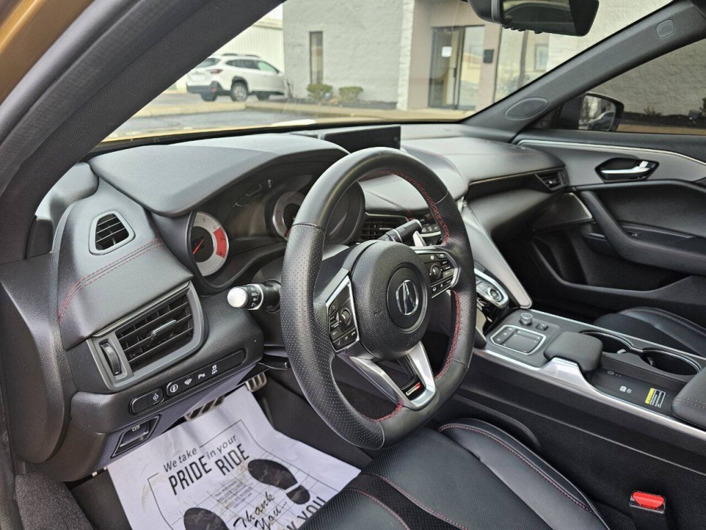 2022 Acura TL Image 17