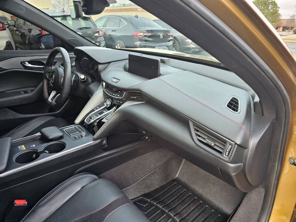 2022 Acura TL Image 30