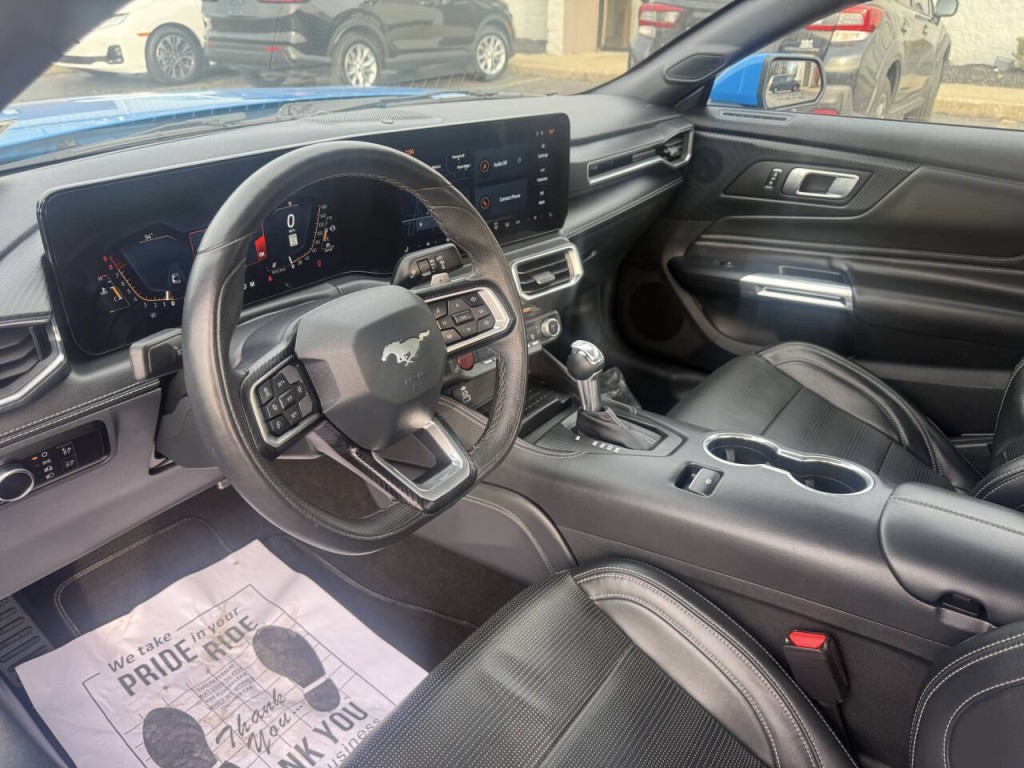 2024 Ford Mustang Image 17