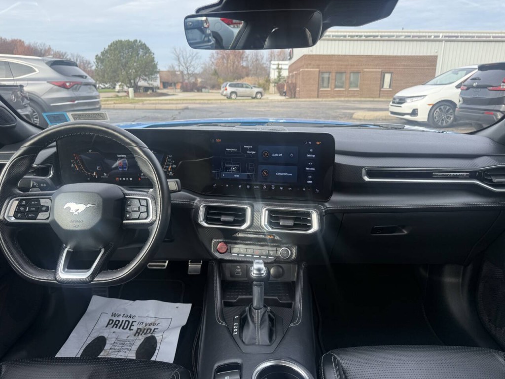 2024 Ford Mustang Image 24