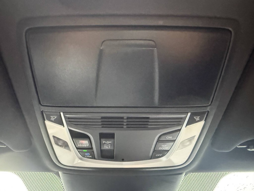 2024 Acura TL Image 38