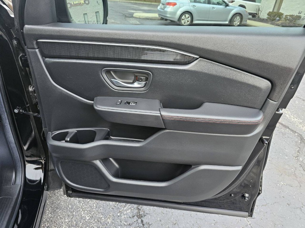 2025 Honda Pilot Image 32