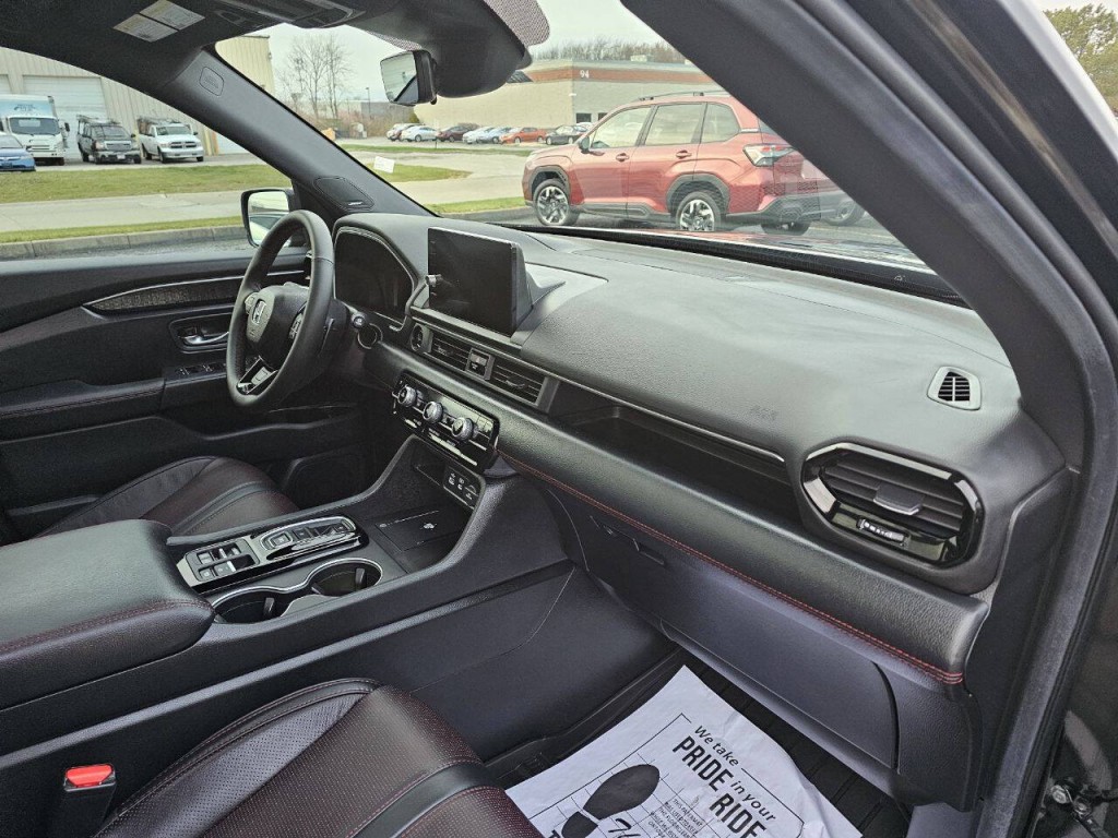 2025 Honda Pilot Image 33