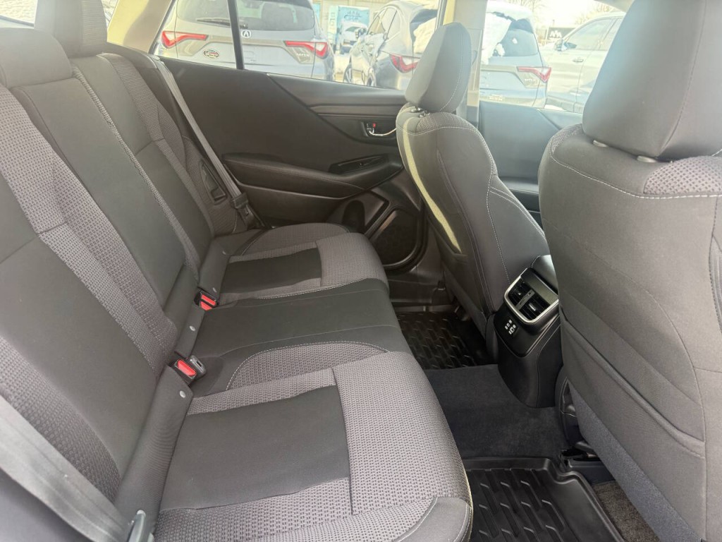 2025 Subaru Outback Image 24