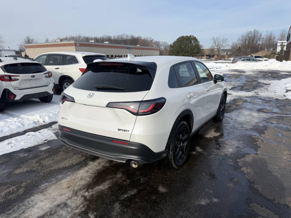 2025 Honda HR-V Image 6