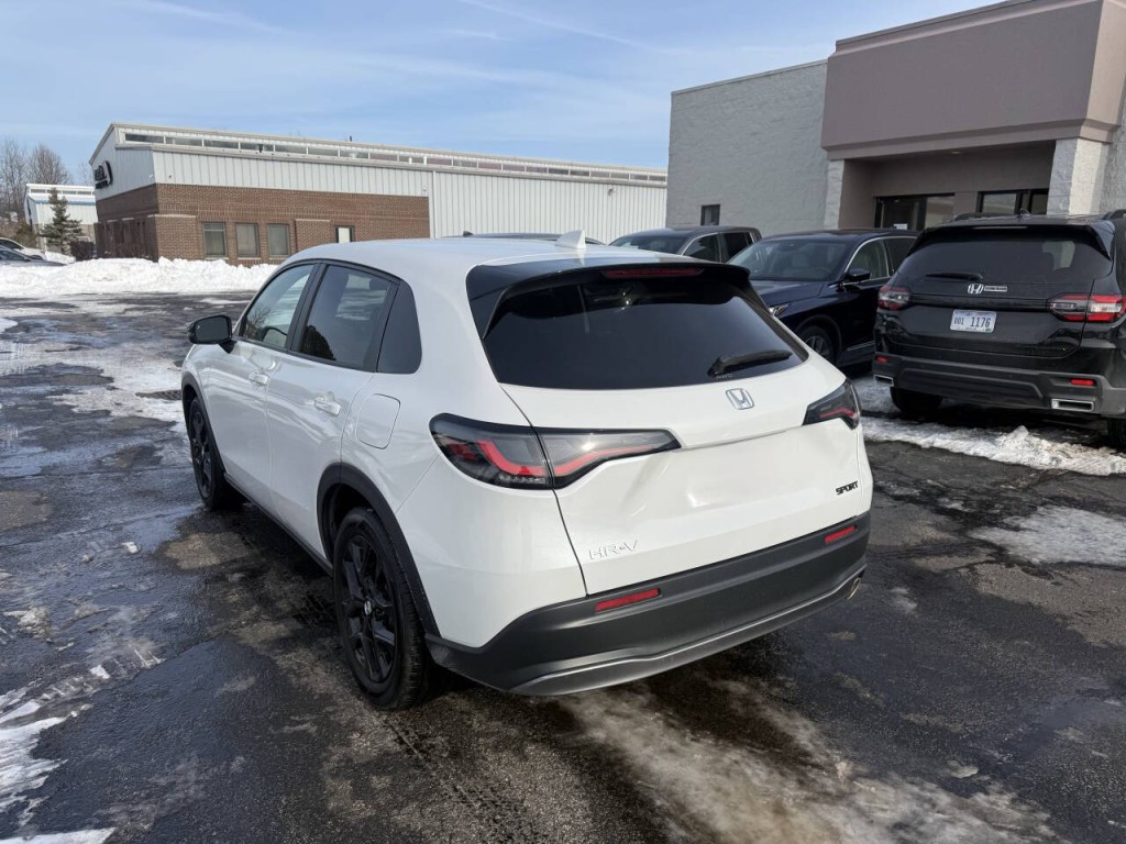 2025 Honda HR-V Image 8