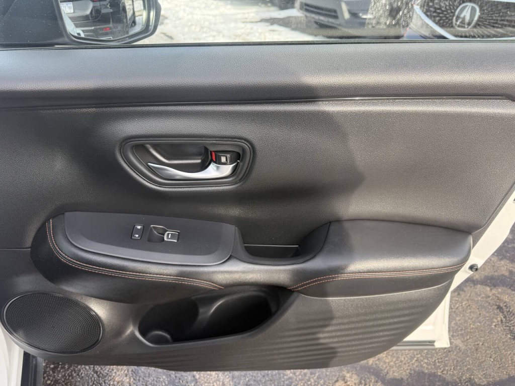 2025 Honda HR-V Image 24