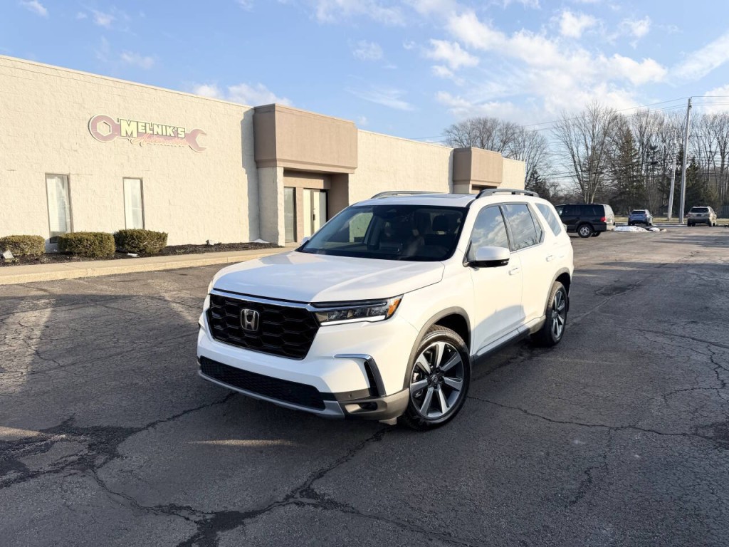 2025 Honda Pilot Image 2
