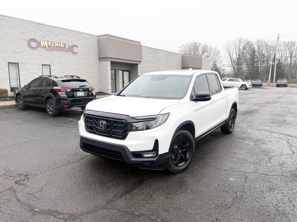 2022 Honda Ridgeline Image 2