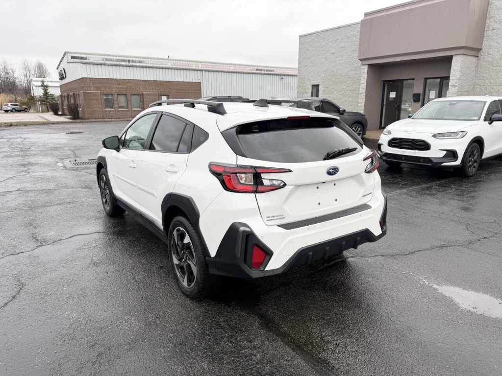 2025 Subaru Crosstrek Image 8