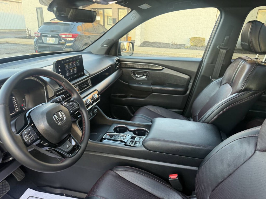 2025 Honda Pilot Image 17