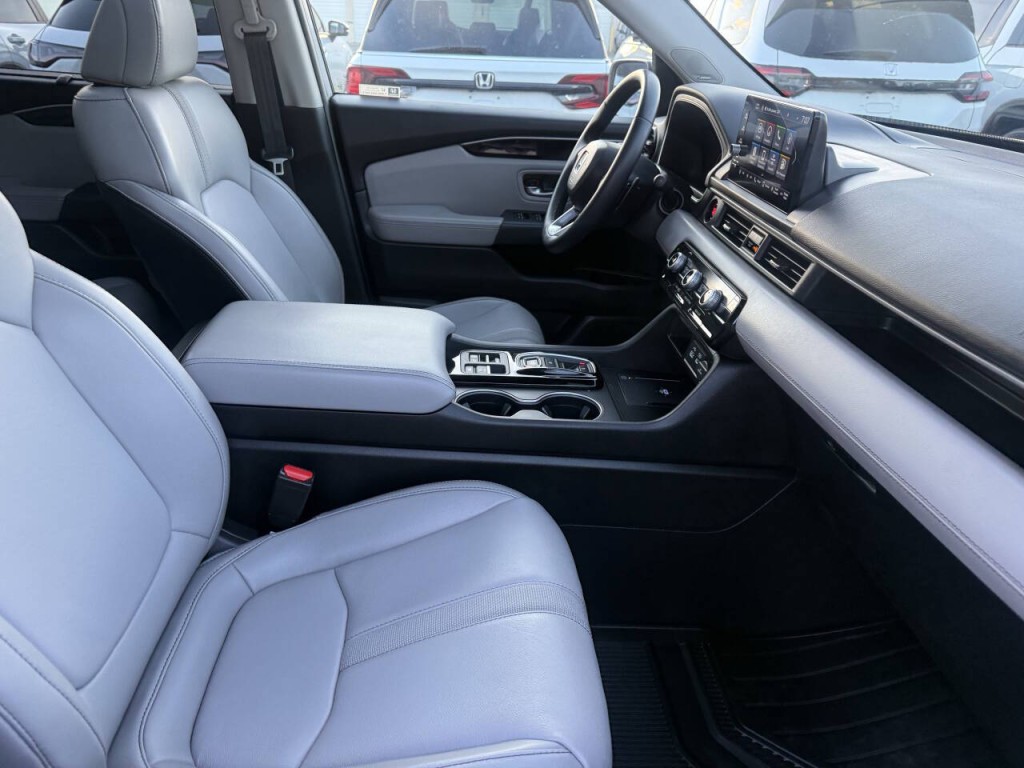 2025 Honda Pilot Image 34