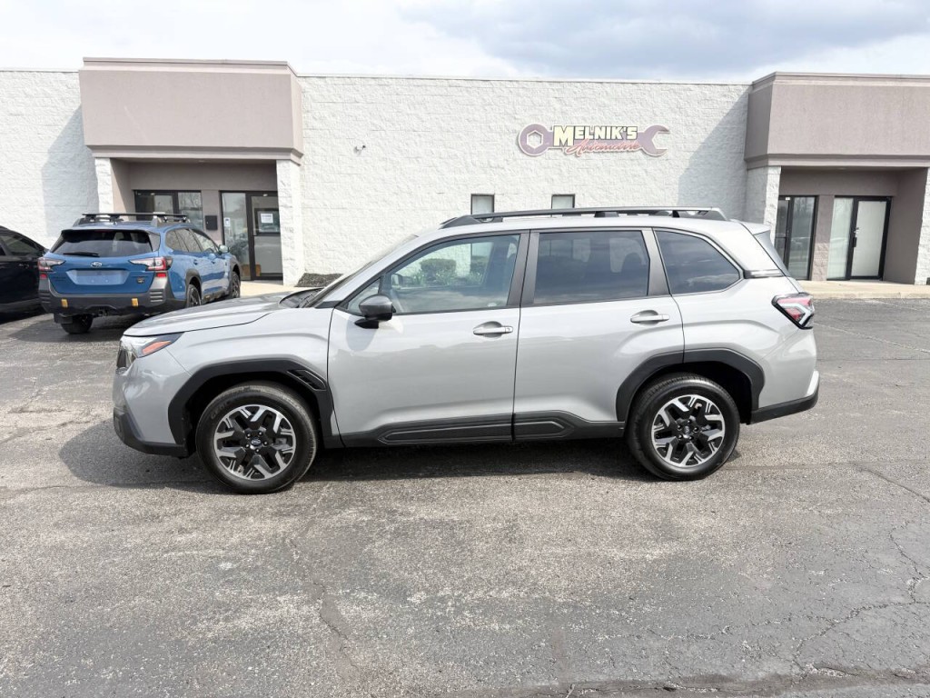 2025 Subaru Forester Image 9